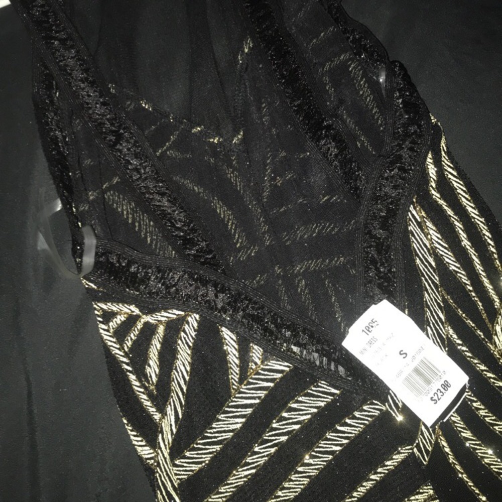 Dress - Picture 4 of 6